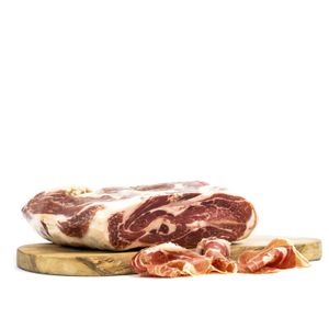 Jamon raza iberica 50% al corte baja un 13% en BM Supermercados